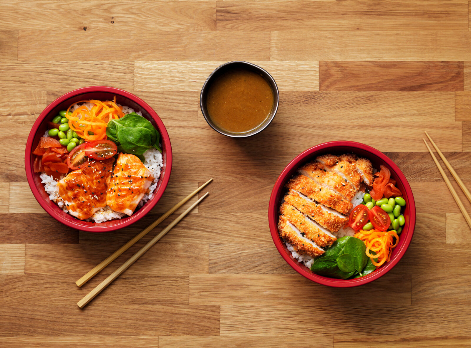 Chicken-katsuatsu_Salmon-eryiaki_youmesushi-japanese-food-you-me-sushi-advert-fotograf-jedla
