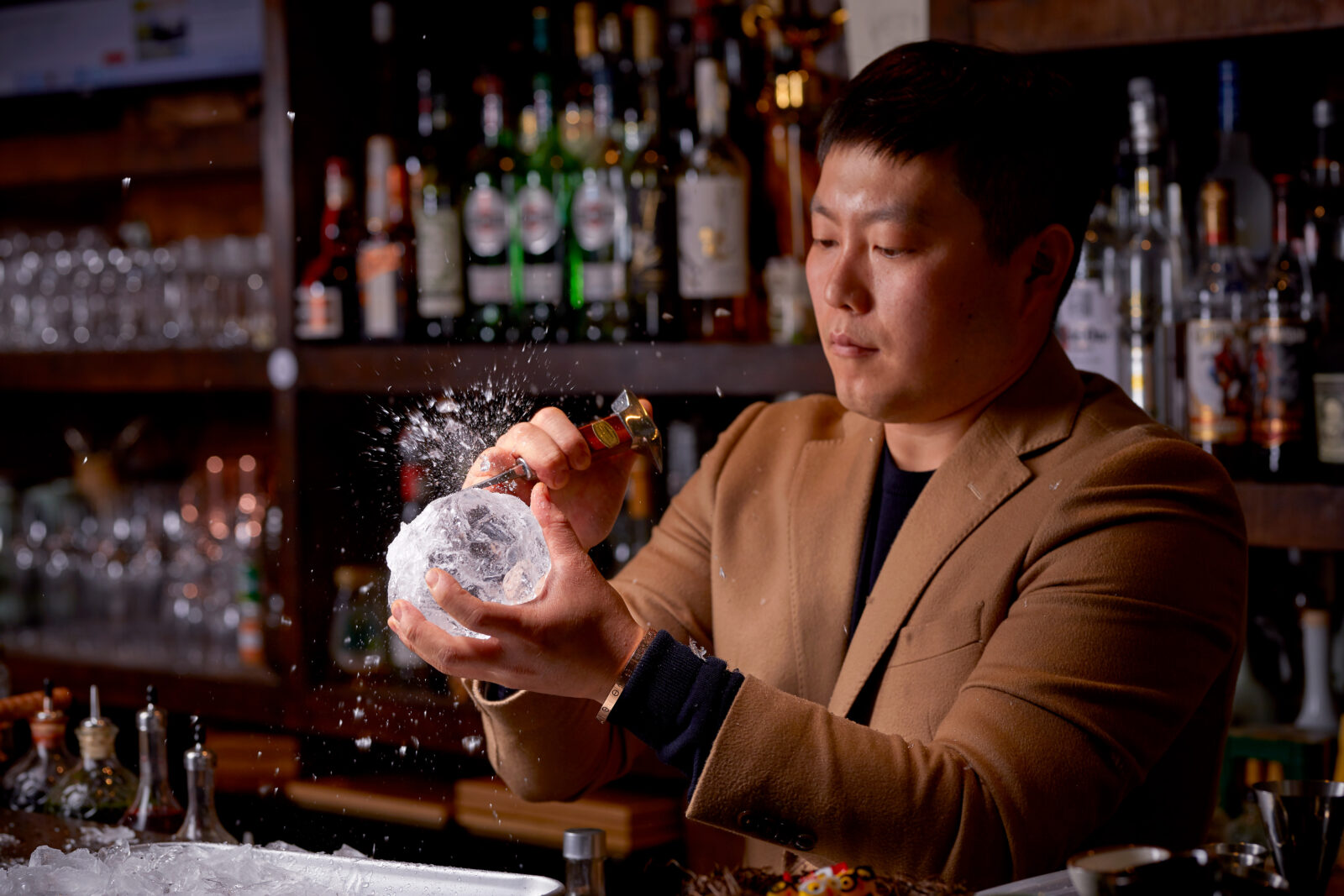 Tae Yeol Kim ogam tapas bar ice carving action cocktail making